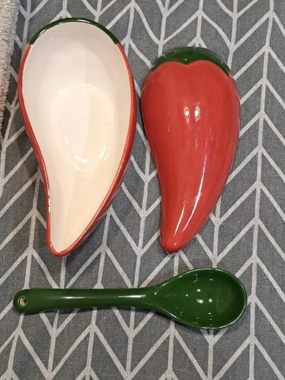 Ceramic Red Pepper Salsa Bowl‎ with Spoon